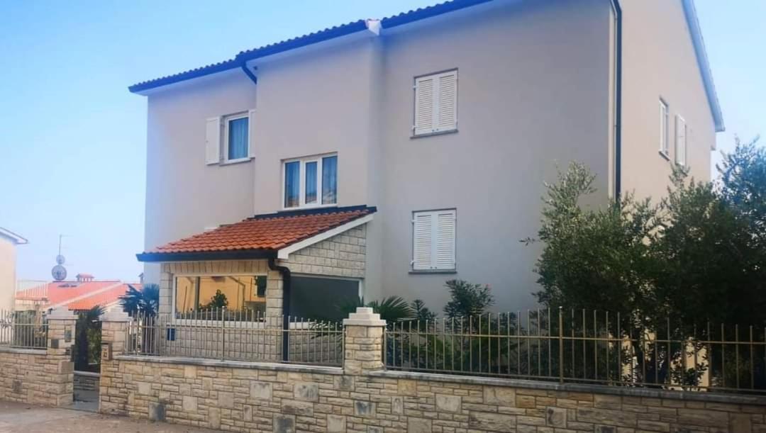 Bellistra apartman Rabac - E Apartment Bagian luar foto