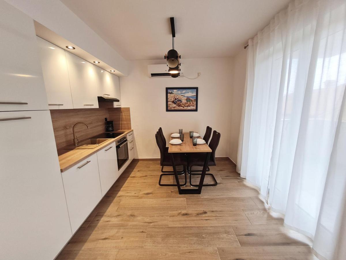 Bellistra apartman Rabac - E Apartment Bagian luar foto